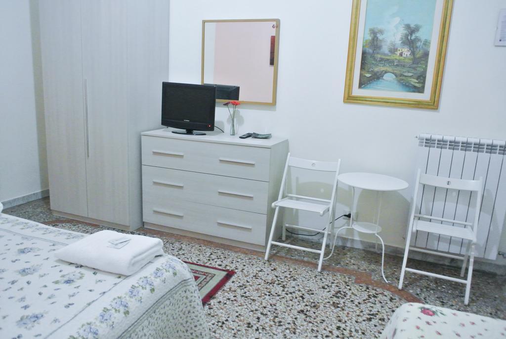 Guest House Hellokitty 罗马 客房 照片